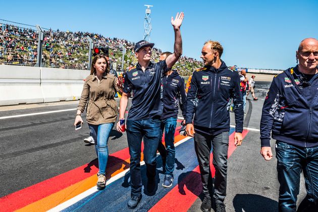 06-Max-Verstappen-rijdt-baanrecord-op-Zandvoort