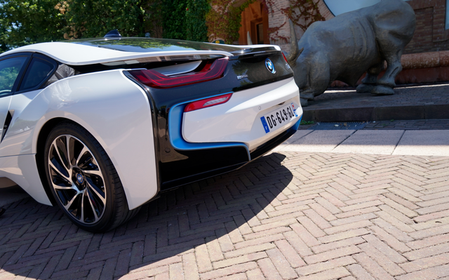 BMW_i8_achterkant