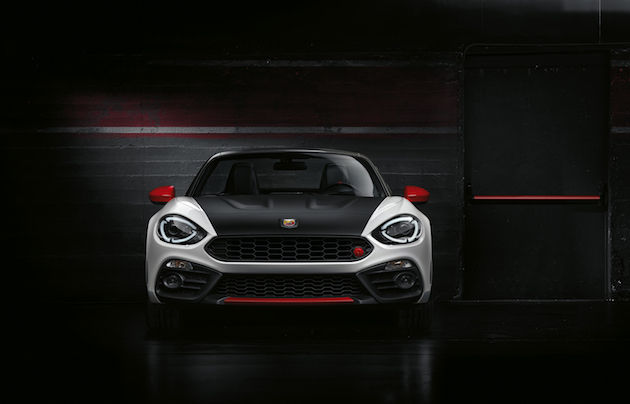 Abarth_124_spider_grille