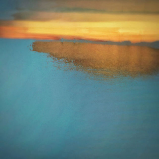 <i>Abstract</i>