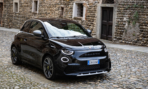 More Abarth Than EVer, ook verkrijgbaar in zwart