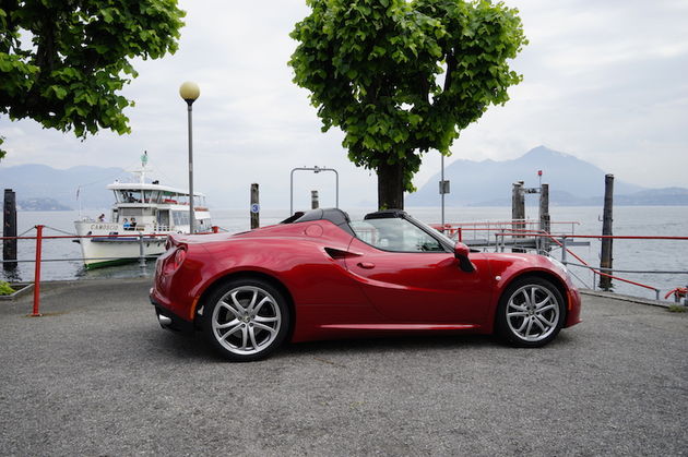 Alfa_4C_spider_red_8