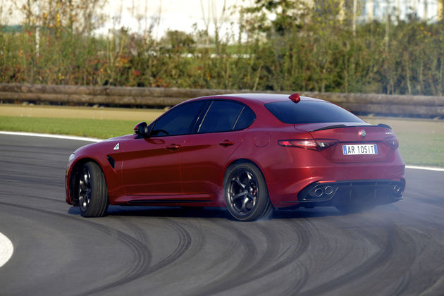 Alfa-Romeo_Giulia-Quadrifoglio_05