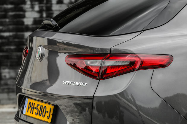 Alfa_Romeo_Stelvio_NL (33)