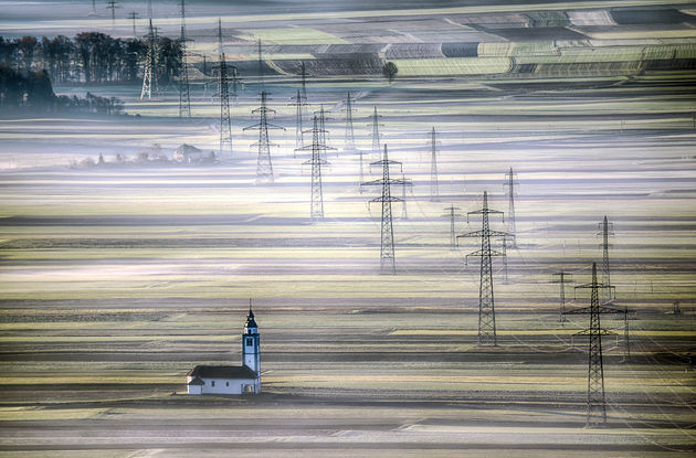 andrej-tarfila-slovenia-shortlist-open-travel-2016.jpeg