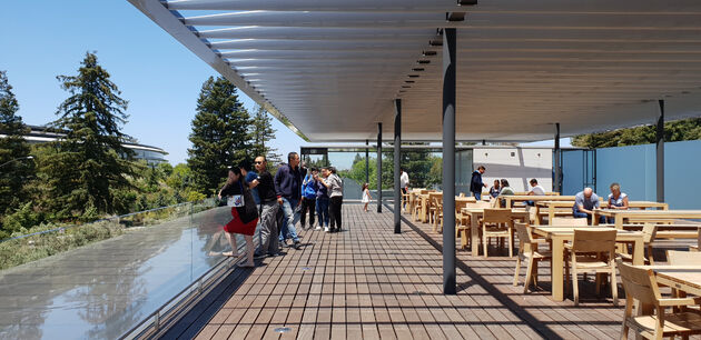 Dakterras bij Apple Park in Cupertino