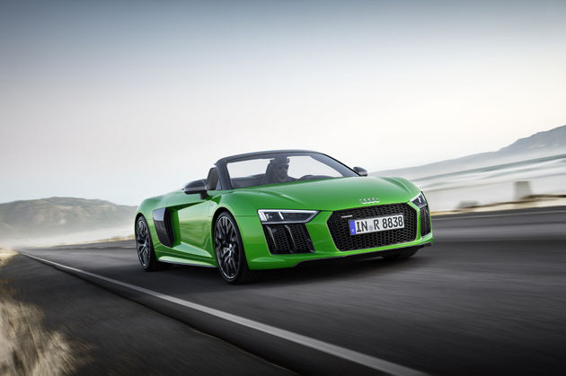 Audi-R8-Spyder-V10-plus-2