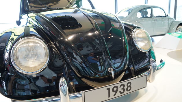Volkswagen Kever uit 1938 mag hier niet ontbreken