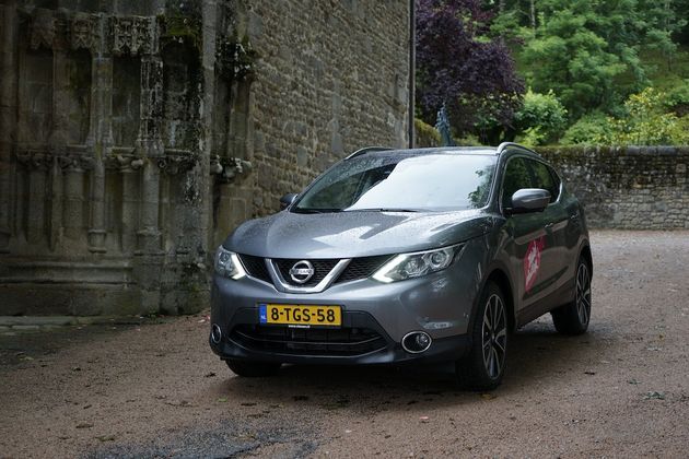 Nissan_Qashqai_2014_3