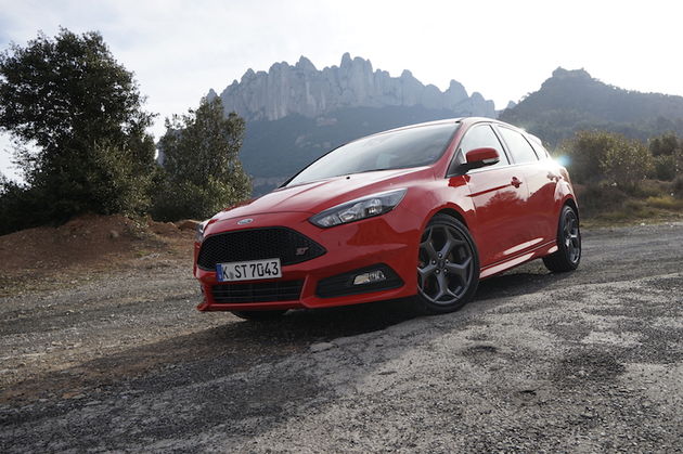 Ford_Focus_ST_red