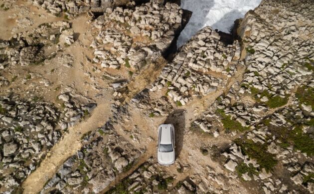 De nieuwe Duster werd, wellicht met voorbedachte rade, al in een `Dakar landschap` gepresenteerd.