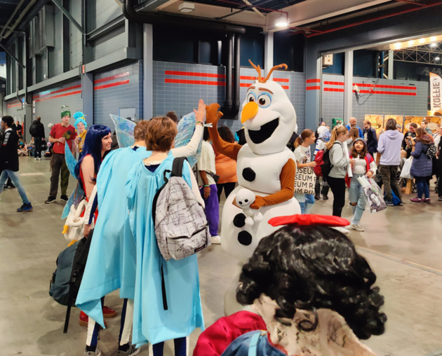 Dutch Comic Con High Five