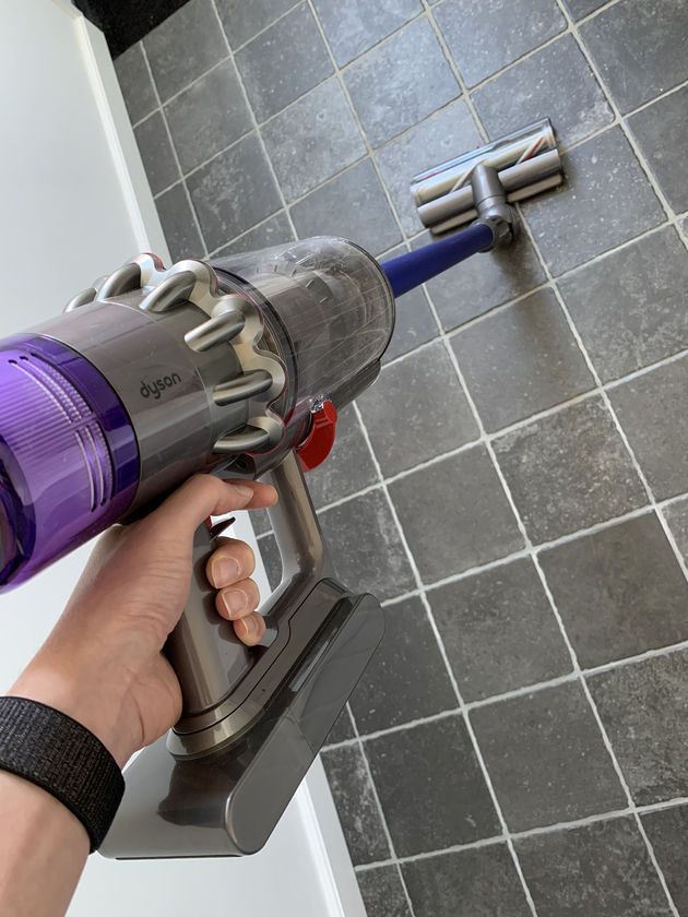 Dyson-V11