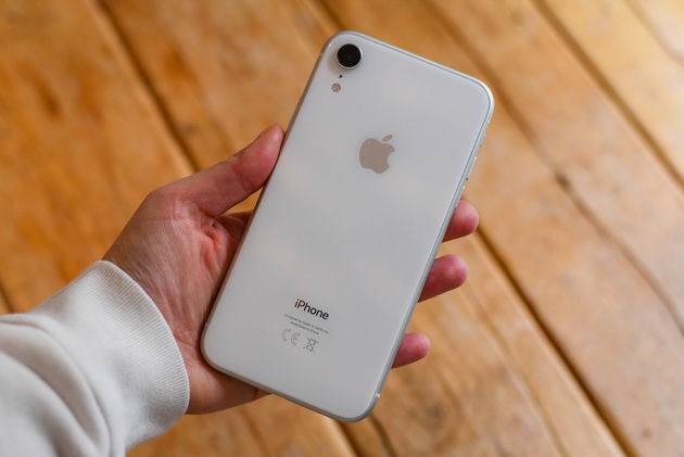 De iPhone XR is er in zes kleuren, maar de witte is toch wel de mooiste