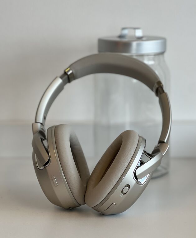 JBL-Tour-M2-Headset