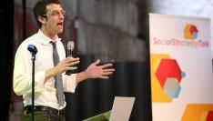 jeff-howe-wired-opent-eday-2008.jpg