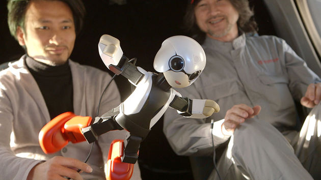 kirobo-toyota-s-pratende-robot-gaat-de-r.jpg