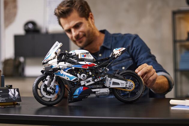 Lego-Lifestyle-BMW