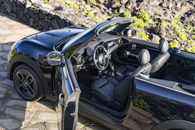 The ultimate looks van een MINI Electric Cabrio