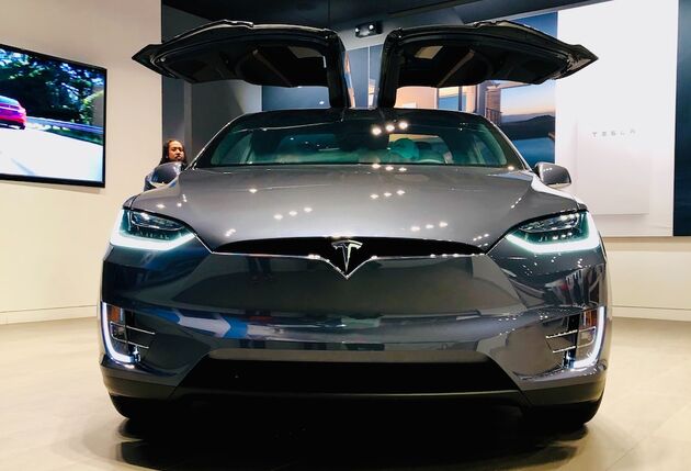 De Model X is in de VS nu 10.000 dollar goedkoper geworden.