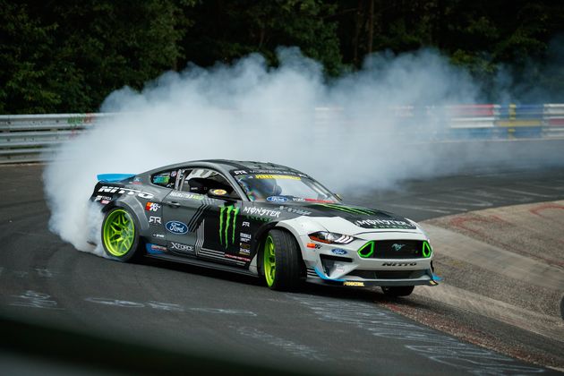 Mustang RTR 20.7 km driften op de Nu\u0308rburgring