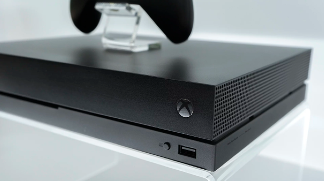 De net uitgebrachte Xbox One X.