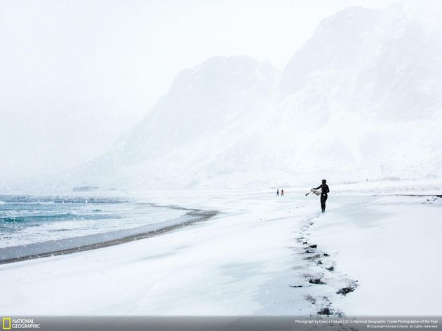 <em>Arctic surf \/ Photo by Konsta Linkola<\/em>