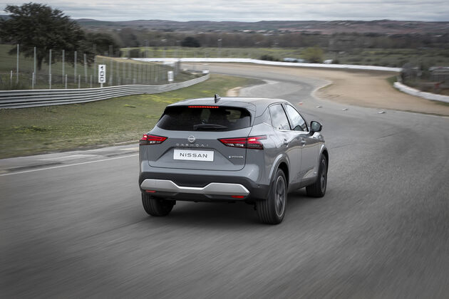 Nissan Qashqai on the run