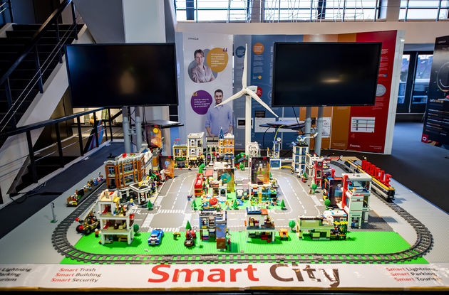 Oracle smart city Lego