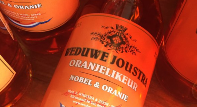 Weduwe Joustra Oranje Likeur