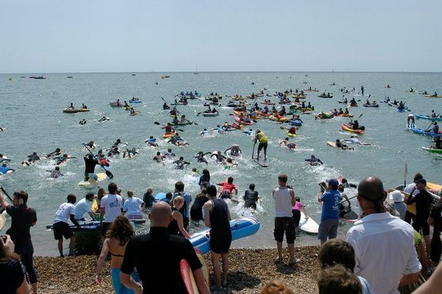 Paddle around the pier in Brighton, Engeland