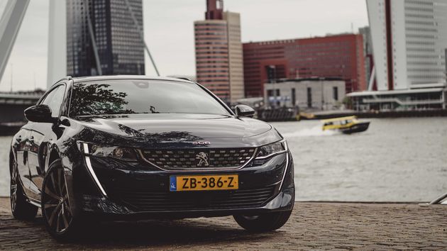 <i>Voorkant van de Peugeot 508 SW.</i>