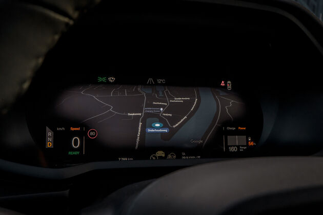 Polestar_2_display