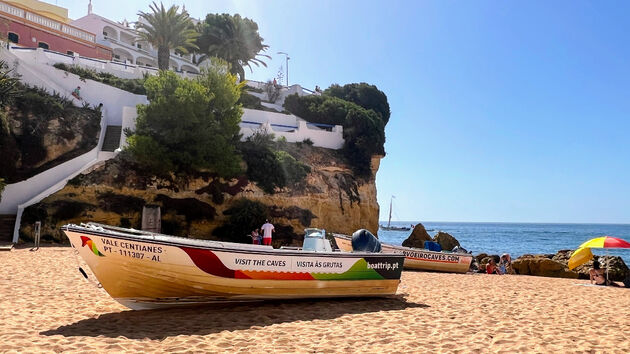 Eindbestemming van deze roadtrip: Praia do Carvoeiro in de Algarve.