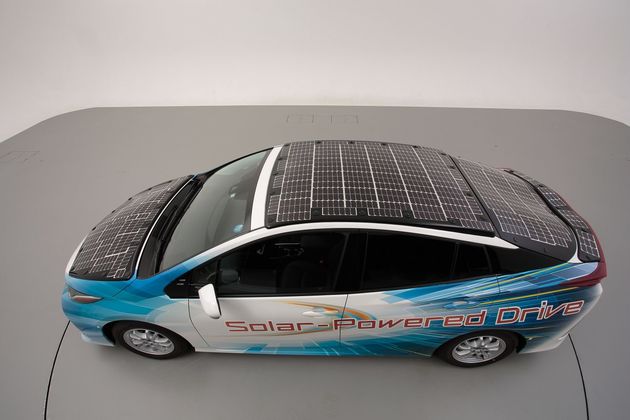 <em>Prototype Toyota Prius met Solar Roof.<\/em>