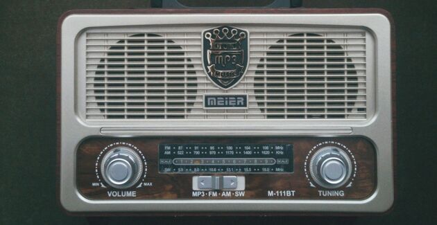 radio-a.jpeg