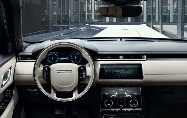 Range-rover-velar-inside