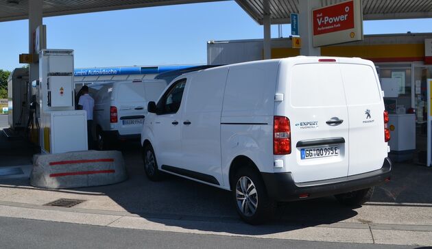 Waterstof tank je straks gewoon bij een tankstation.