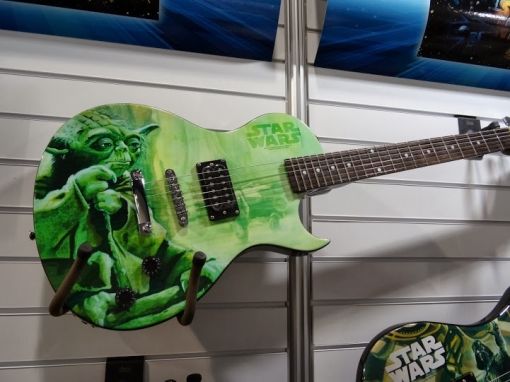 star-wars-guitar.jpg