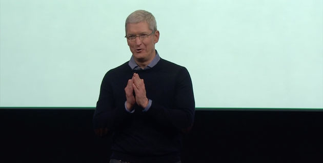 <em>Tim Cook<\/em>