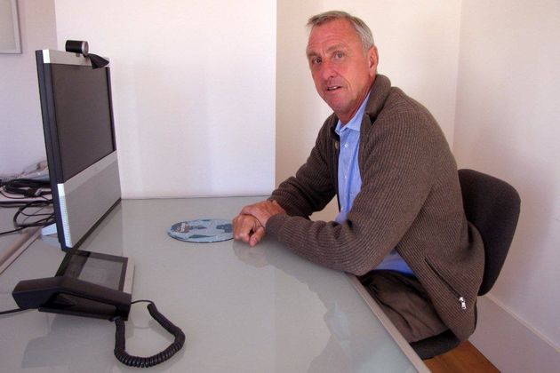 virtuele-cruijff-vergadert-bij-ajax.jpg