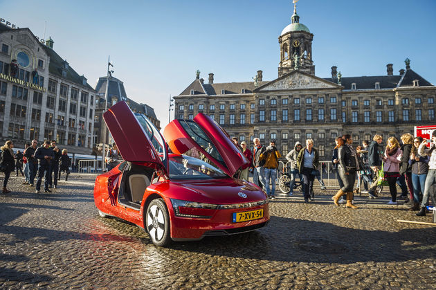 De XL1 trekt veel bekijks!